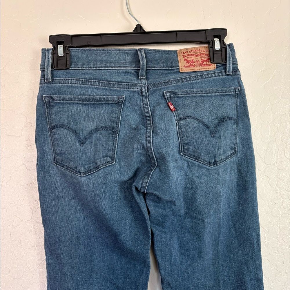 Levi’s 710 Mid Rise Medium Wash Super Skinny Jeans size 27 - Picture 5 of 5